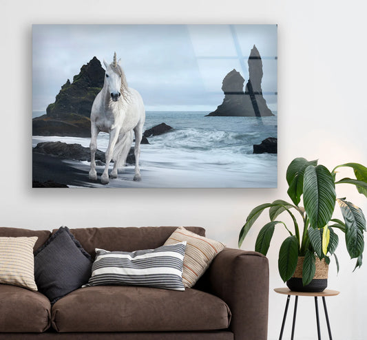 Einhorn an mystischem Strand