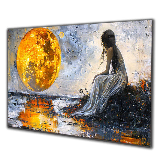 Frau und gelber Mond