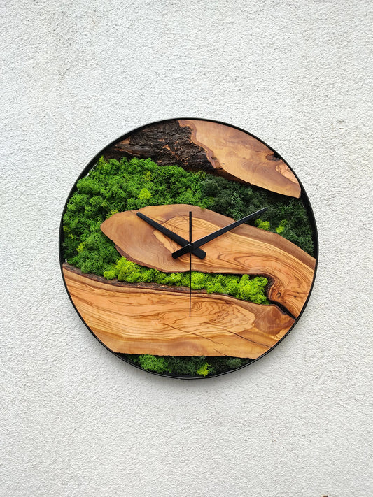 Olivenbaum Holz-Moos-Uhr