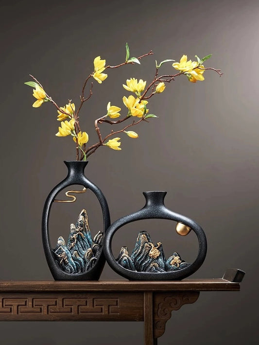 Vase und Blumen Skulptur